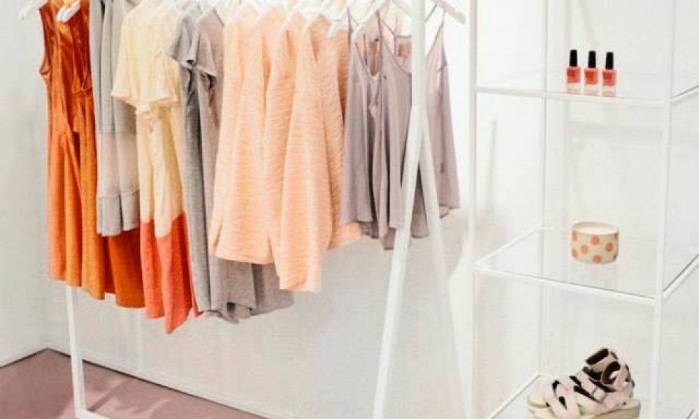 Kuwaii - photo by Lilli Waters