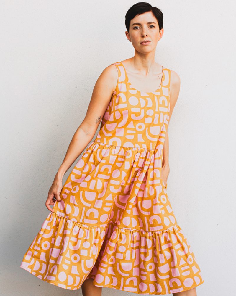 Details of a bright dress – Peppermint Sewing School – Free Pattern – Bardon Dress