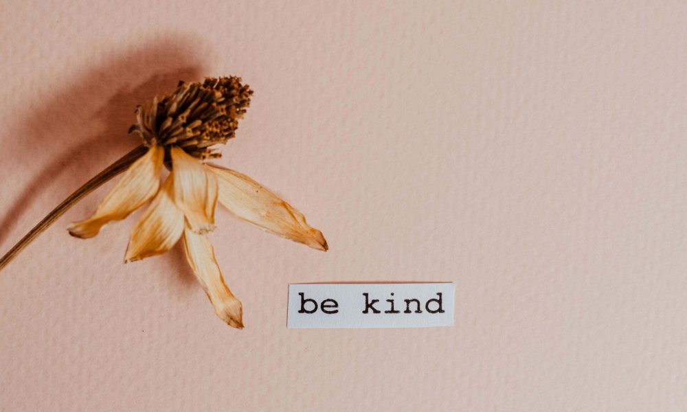 pexels-vie-studio-KINDNESS